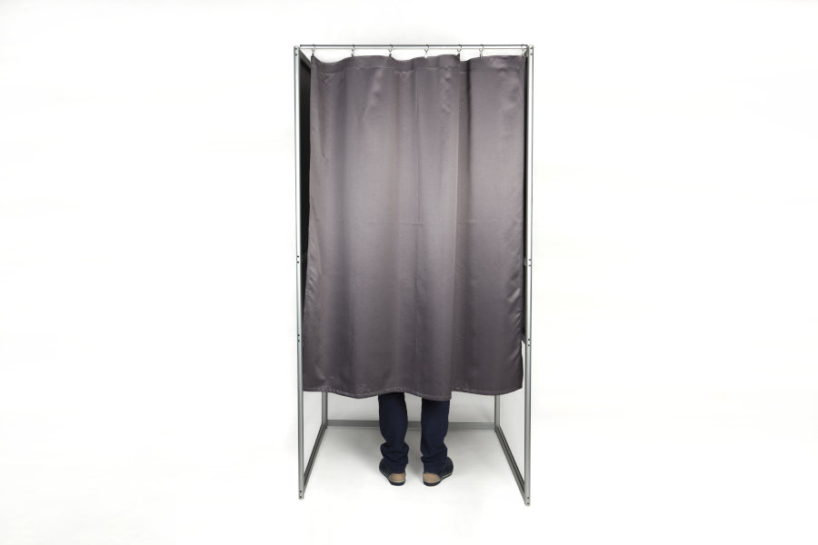 SH 08.001, Ultimate voting booth with closed curtain