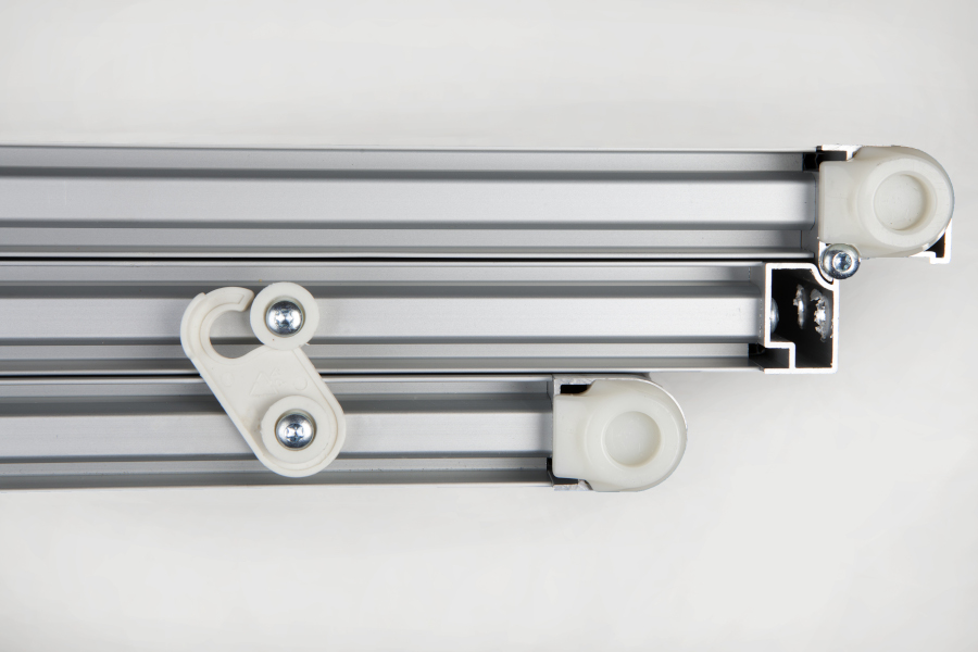 SH 09.006, connection-locking hooklet